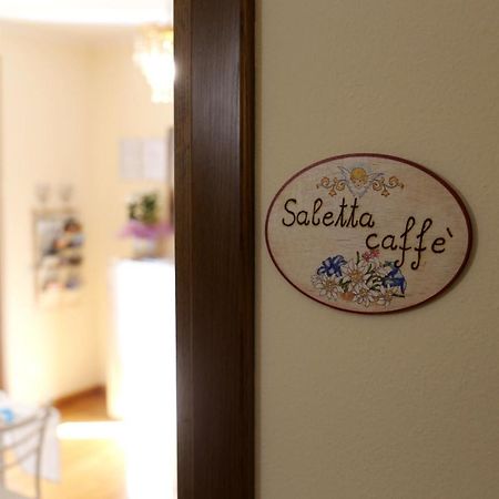 Bed and Breakfast La Casa Di Pimpi Дезенцано-дель-Гарда Екстер'єр фото