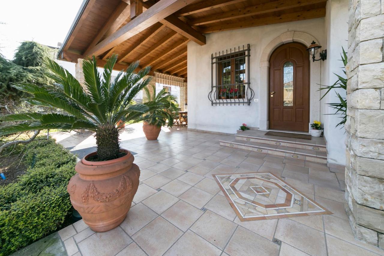Bed and Breakfast La Casa Di Pimpi Дезенцано-дель-Гарда Екстер'єр фото