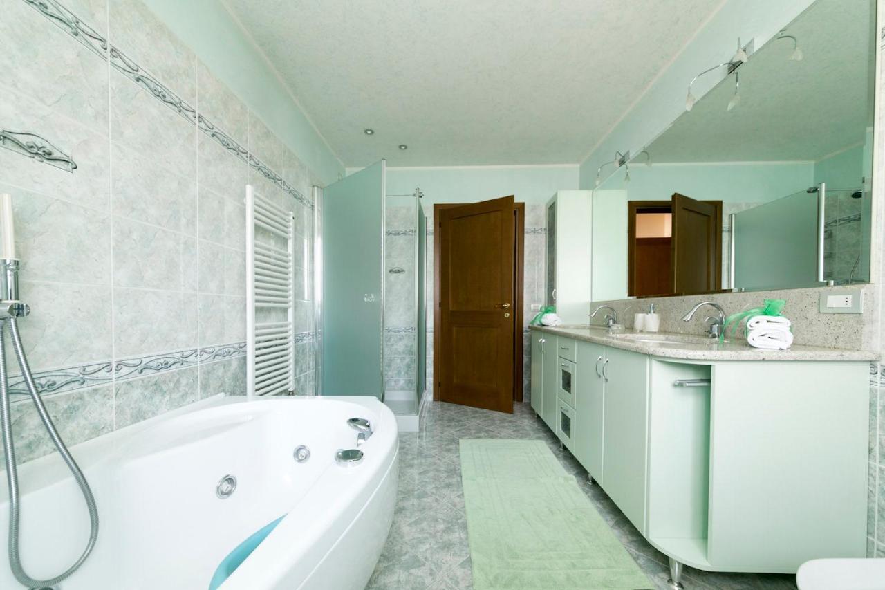 Bed and Breakfast La Casa Di Pimpi Дезенцано-дель-Гарда Екстер'єр фото