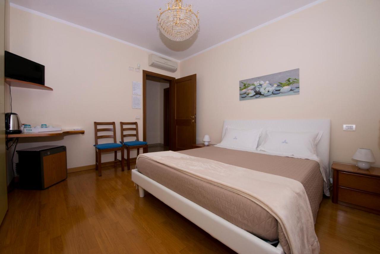 Bed and Breakfast La Casa Di Pimpi Дезенцано-дель-Гарда Екстер'єр фото