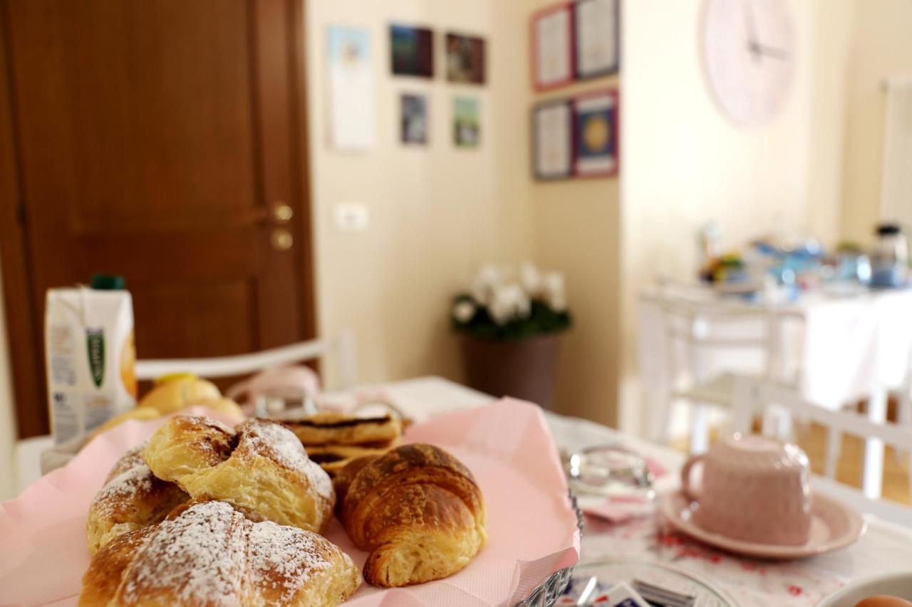 Bed and Breakfast La Casa Di Pimpi Дезенцано-дель-Гарда Екстер'єр фото
